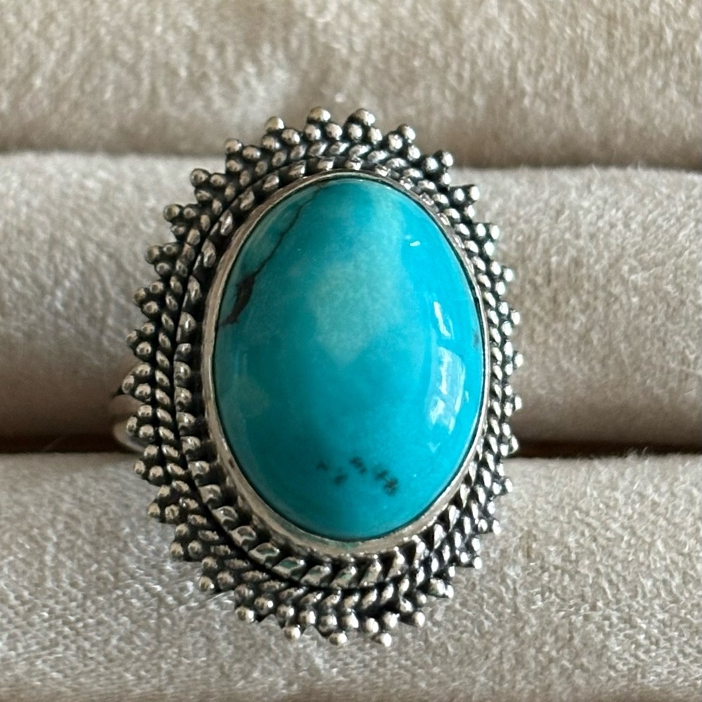Bold Oval 8.50 carat Natural Cabochon Turquoise Ring Size 7 Sterling Silver